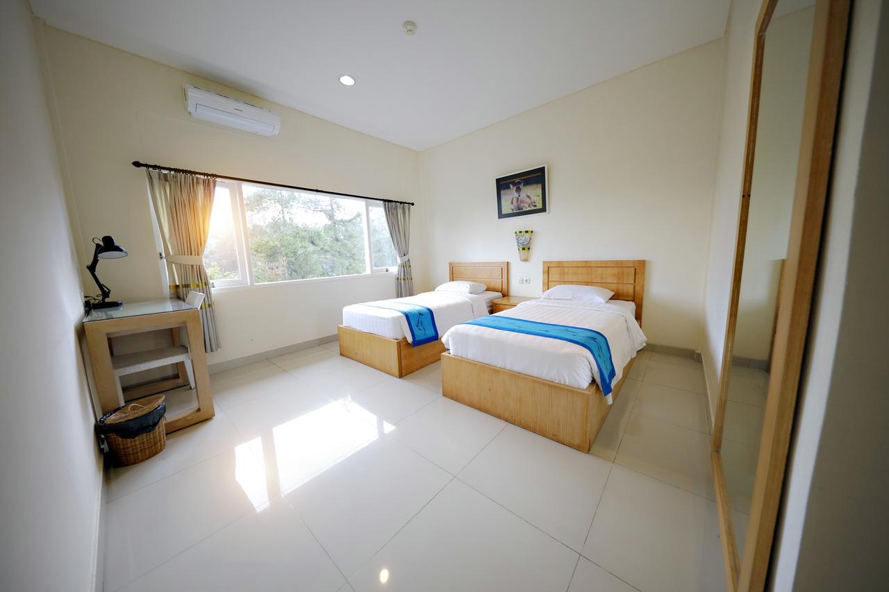 Royal Safari Garden Resort And Convention Bogor Room photo