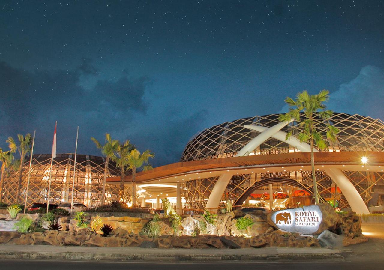 Royal Safari Garden Resort And Convention Bogor Exterior photo